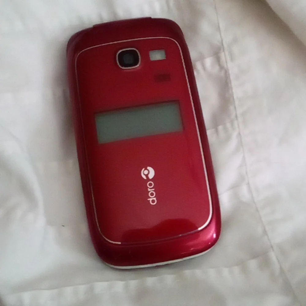 Doro FLIP PHONE - Consumer Cellular Excellent working condition